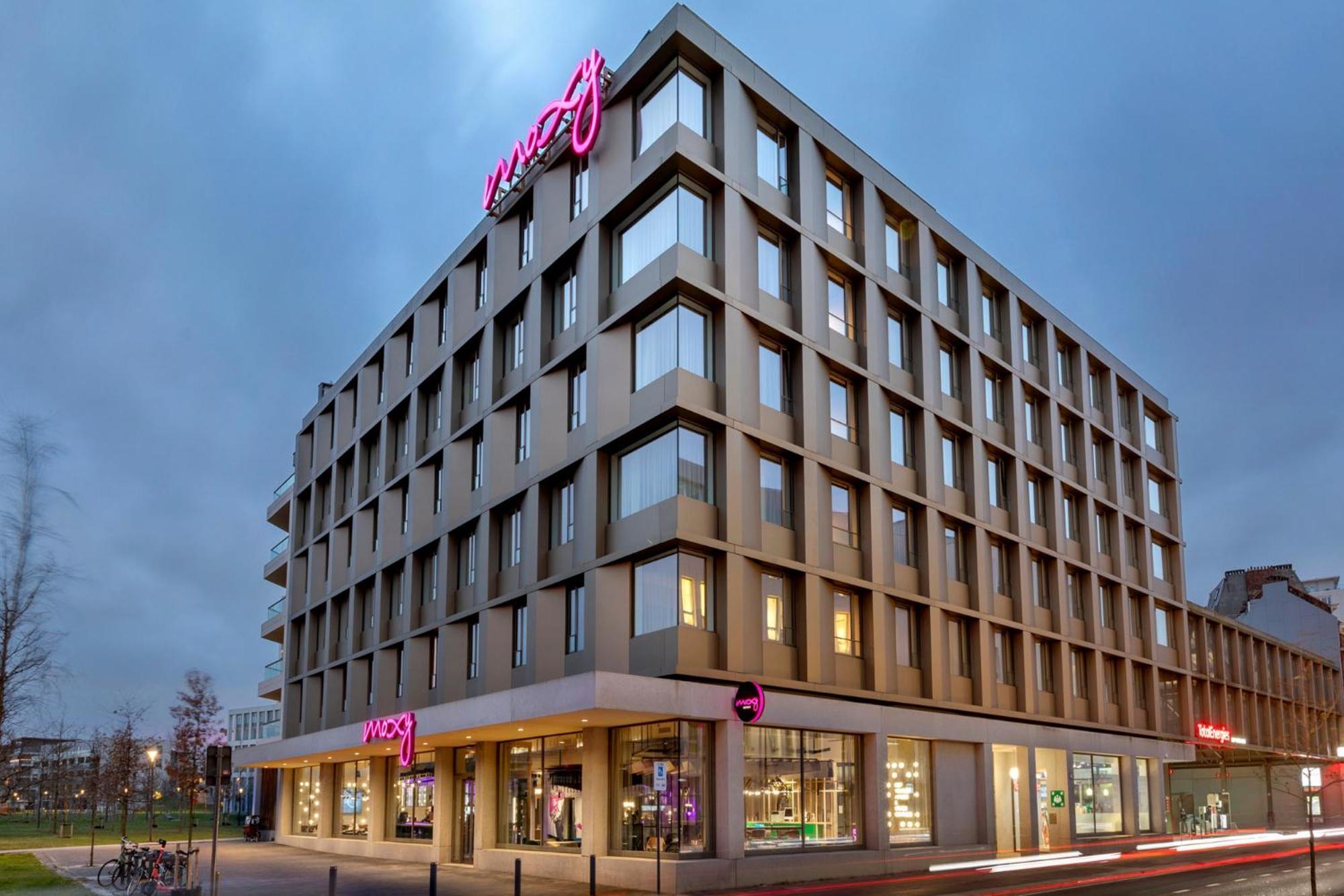 Отель Moxy Антверпен Экстерьер фото